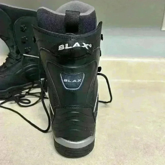 Blax Black Snowboard Boots size 4.5 kids or women (very small) - Picture 3 of 4
